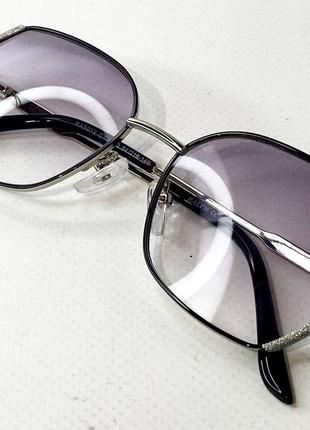 Коригувальні окуляри для зору жіночі геометричні з легким тонуванням у металевій оправі дужки флексах5 фото