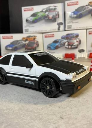 Дрифт машинка toyota ae86 sprinter trueno на радиоуправлении белая. машинка на пульте, аккумуляторе4 фото