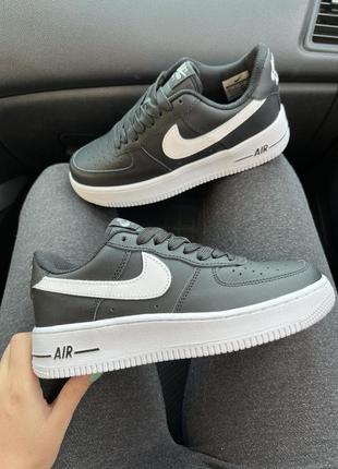 Nike air force black white