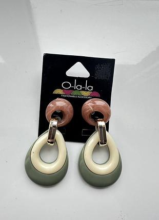 Яскраві літні сережки