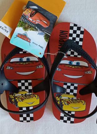 Класні в'єтнамки на хлопчика з тачками, розмір 22-23