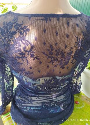 Очень шикарное синее кружевное платье на подкладке с красивым фиолетовым принтом2 фото