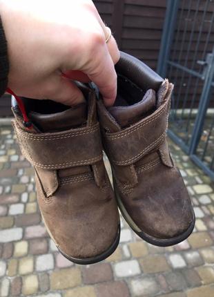 Кожаные демисезонные ботинки timberland (турция) верх- натур кожа внутри- утеплённые 27 размер- 17.54 фото