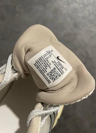 Nike v2k runtekk «summit white metallic silver» 4