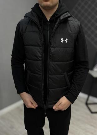 Жилетка чорна under armour🦺