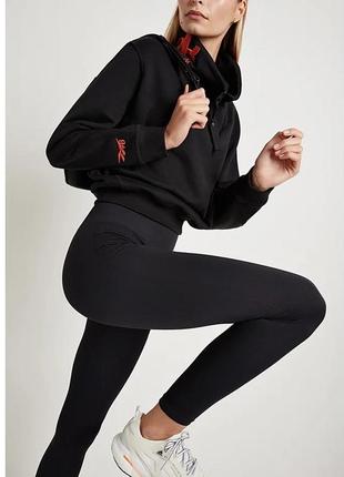 Брендова кофта reebok x victoria beckham