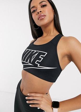 Спортивный для спорта топ от nike, оригинал🖤