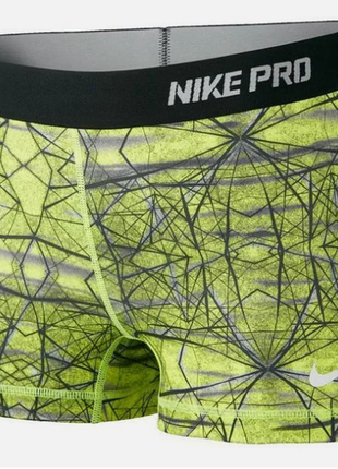 Яскраві спортивні шорти nike Turf pro