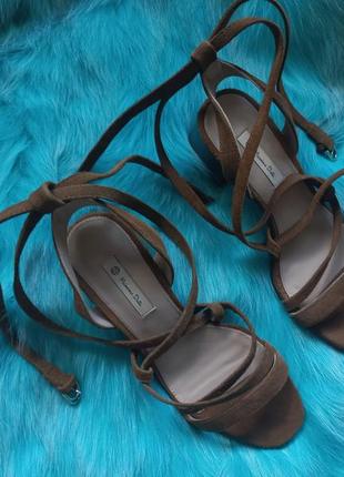 Нереальні босоніжки massimo dutti