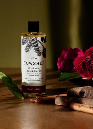 Масло для ванной и тела с пряным ароматом цветов cowshed cosy comforting bath & body oil1 фото