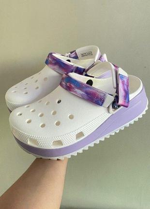 Крокс классик клог платформа белые с фиолетовым crocs classic hiker dream clog white/lavender1 фото