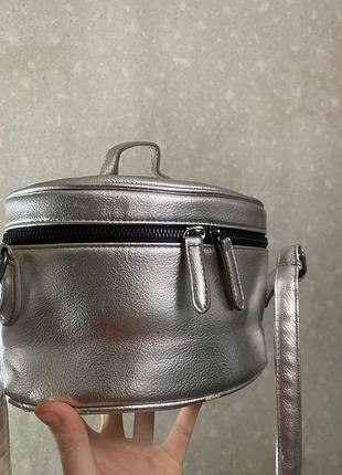 Срібна сумка через плече