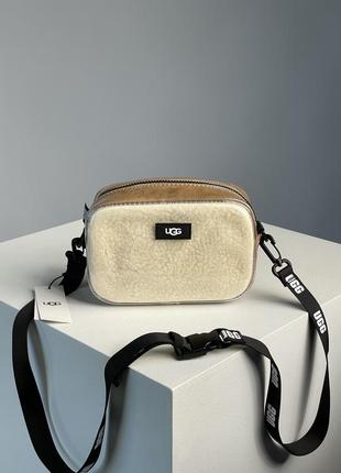 Женская сумка ugg crossbody teddy silicon бежевая3 фото