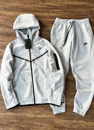 Nike tech fleece