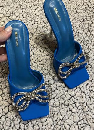 Невероятные босоножки