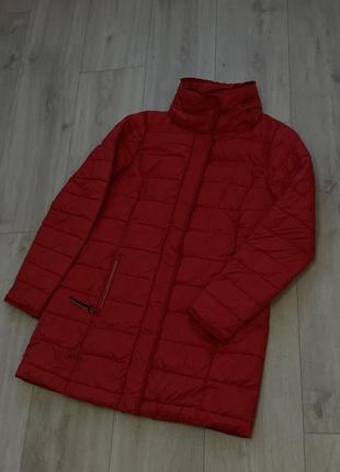 Жіночий тонкій пуховик