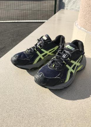 Кроссовки asics