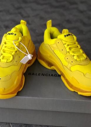 Кросівки в стилі balenciaga triple s