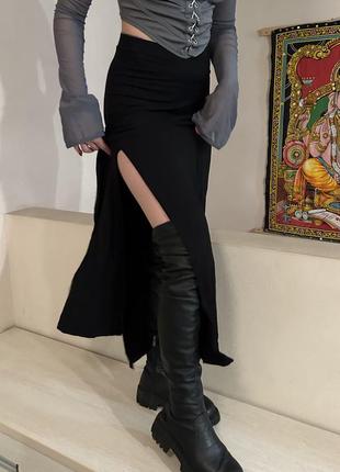 Актуальная черная юбка макси2 фото