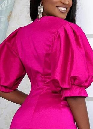 Мега стильная яркая крутая блуза розового цвета фуксия вышита камнями и жемчугом1 фото