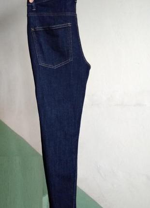 Р 8-10 / 42-44-46 стильные базовые темно синие джинсы штаны брюки скинни узкие2 фото