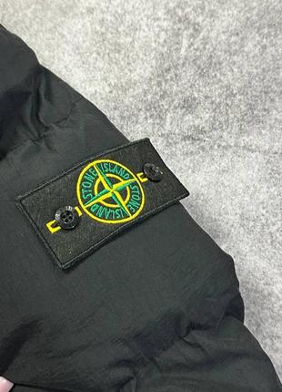 Stone island - высококачественная модная куртка с уникальным дизайном и техническими особенностями.7 фото