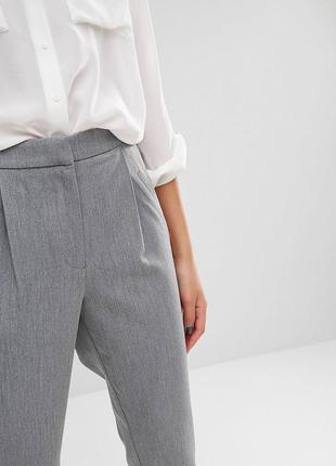 Класичні сірі брюки з защипами брюки труби брюки банани y.a.s серые брюки костюмные брюки классические брюки