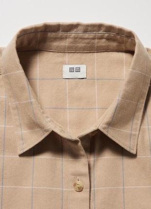 Рубашка uniqlo светлая в клетку soft brushed3 фото