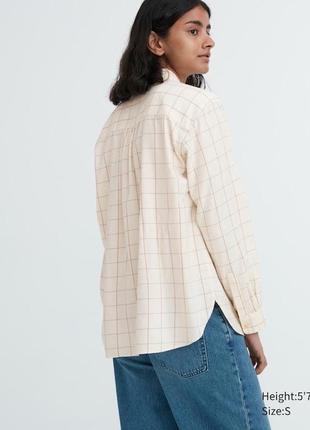 Рубашка uniqlo светлая в клетку soft brushed3 фото