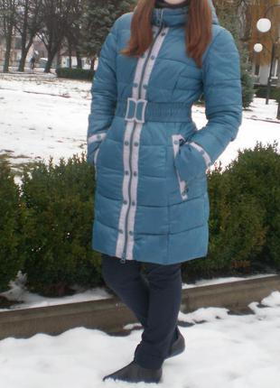Красивая зимняя курточка assika