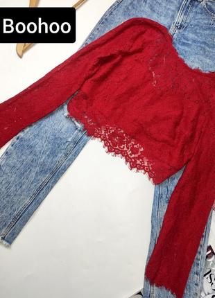 Блуза жіноча мереживна коротка червоного кольору від бренду boohoo l