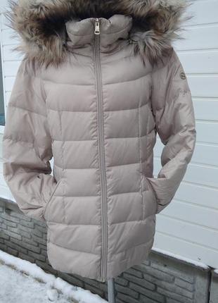 Очень красивая зимняя куртка