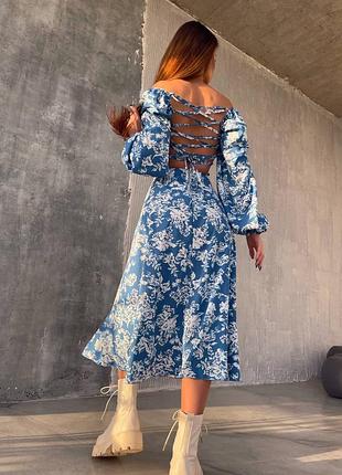 Сукня міді з розрізом в квіти