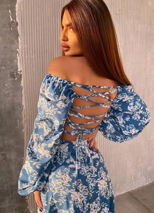 Сукня міді з розрізом в квіти