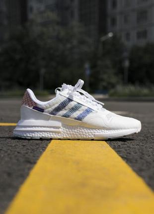 Шикарні кросівки адідас