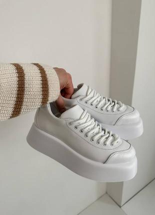 Преміальні білі кеди