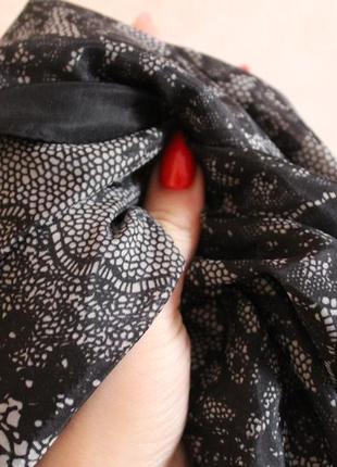 Шелковый платок интересной расцветки3 фото