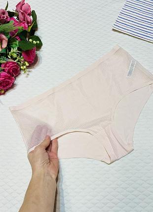 Красиві тоненькі  трусики  ніжного рожевого кольору від бренду primark  🌷 розмір uk 14 16 / наш 48