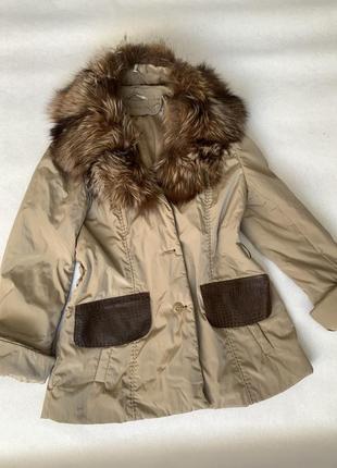 Куртка с натуральным мехом пальто