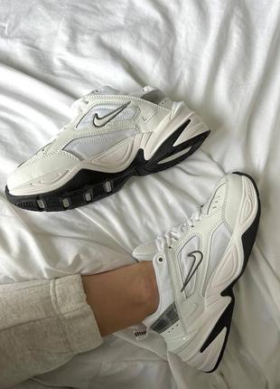 Кроссовки
nike m2k white9 фото