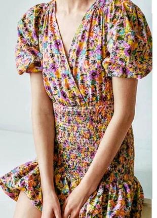 Шикарное мини платье в цветах яркое,  модное1 фото