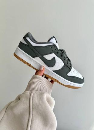 Унисекс кроссовки nike sb dunk low "graphite white gum” premium