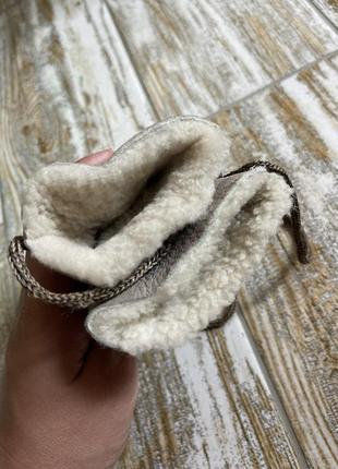 Варежки цвета мокко перчатки из натуральной кожи н натурального меха для новорожденных4 фото