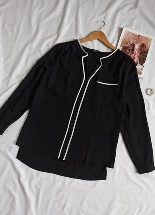 Чёрная блуза/рубашка с белыми контрастными вставками1 фото