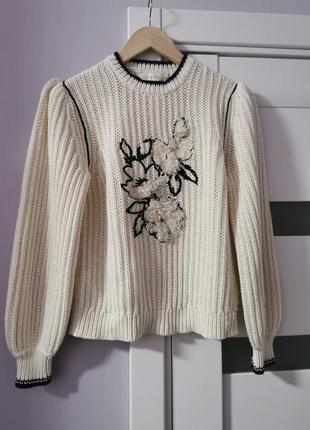 Свитер в винтажном стиле с красочной отделкой