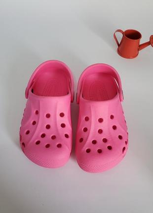 Дитячі шльопанці на дівчинку від crocs3 фото