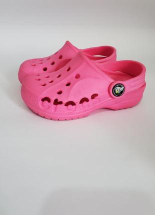 Дитячі шльопанці на дівчинку від crocs8 фото