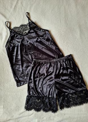 Женская пижама черный атлас с кружевом