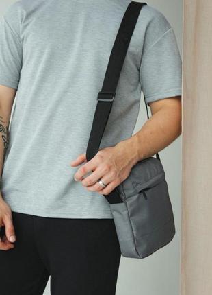 Барсетка через плече basic чоловіча жіноча сіра сумка на плече спортивна месенджер3 фото