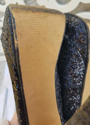 Эффектные невероятные блестящие туфли на каблуке с бантом бант catwalk 395 фото